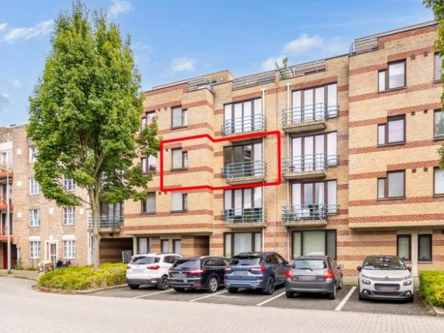 Vernieuwd appartement nabij centrum Genk
