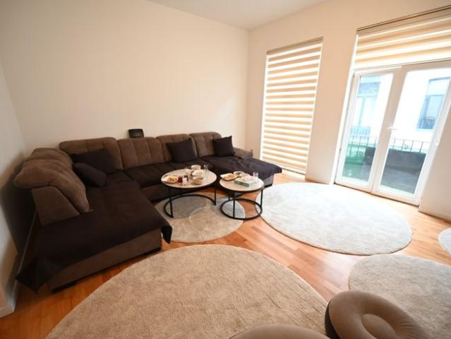 VERNIEUWD duplex appartement nabij de ZEEDIJK!