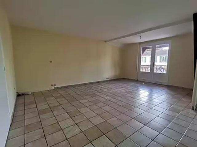 Vernon 27200 Location appartement 4 pièces t4 au dernier étage