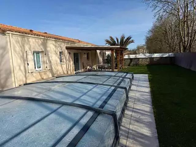 Vernoux sur Boutonne 79170 Achat / Vente maison 4 pièces t4 piscine jardin