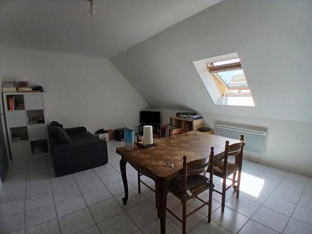 VERNOU SUR BRENNE 1 pièce s