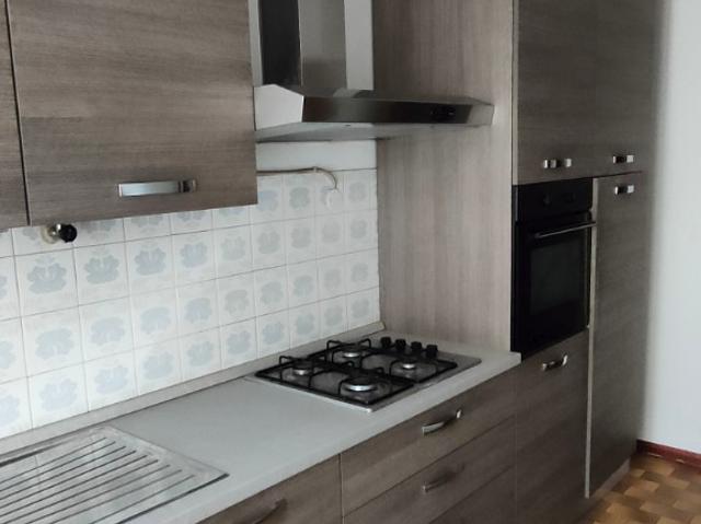 Verona ZONA S. MICHELE AFFITTASI APPARTAMENTO COMPLETAMENTE ARREDATO