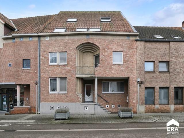 Verrassend ruim appartement met terras in het centrum