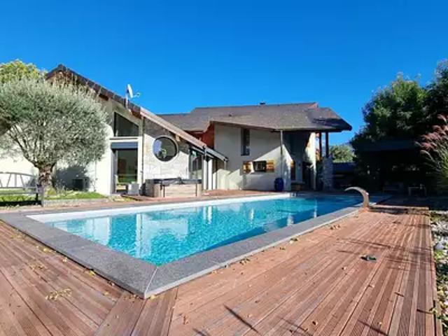 Verrens Arvey 73460 Achat / Vente maison 9 pièces t9 piscine jardin