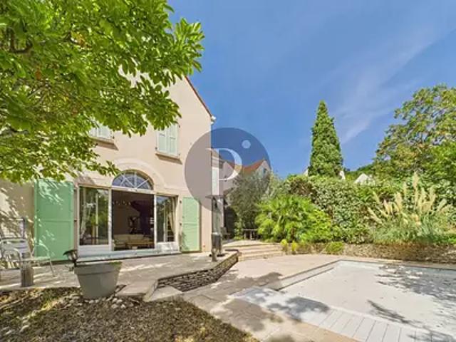 Verrières le Buisson 91370 Achat / Vente maison 7 pièces t7 piscine