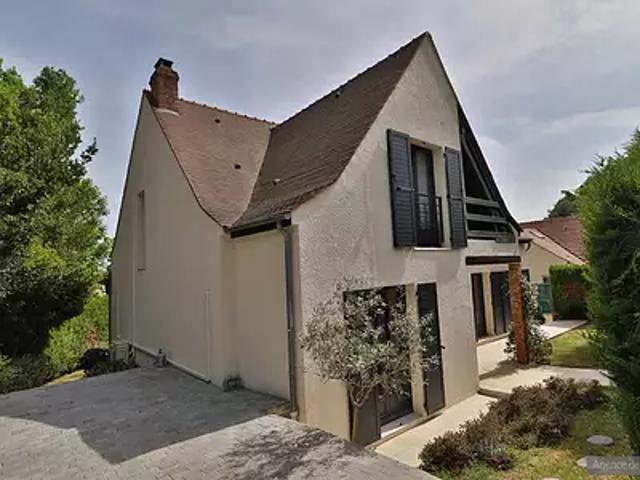Verrières le Buisson 91370 Achat / Vente maison 9 pièces t9 au dernier étage terrasse