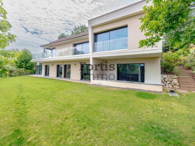 VERRIÈRES LE BUISSON MAISON D'ARCHITECTE 339M² AVEC PISCINE