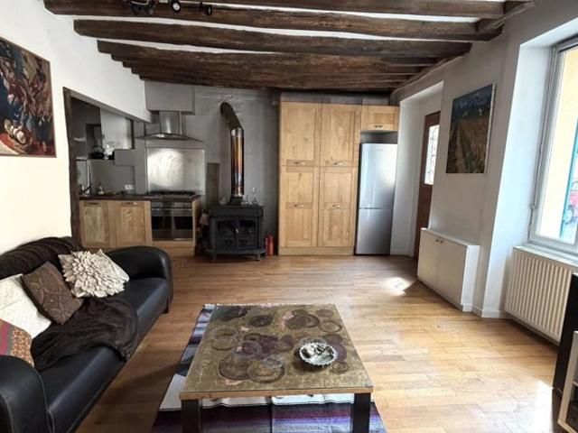 VERRIÈRES LE BUISSON Maison de ville de 85 m²