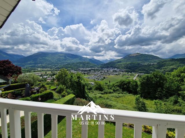 VERSANT HAUTACAM Vue imprenable pour cette très belle propriété