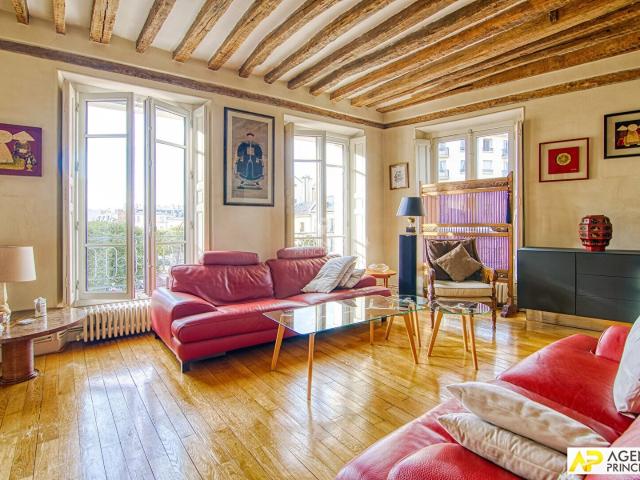 Versailles Notre Dame Appartement 5 pièces 125m² carrez situé