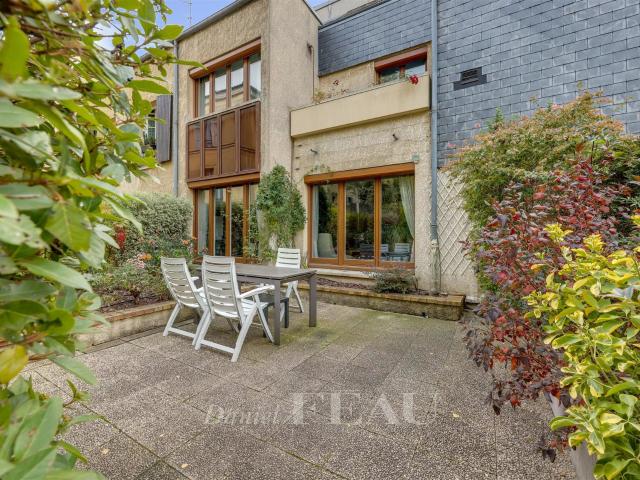 Versailles Notre Dame Maison de ville Terrasse Parking. 95m² Versailles