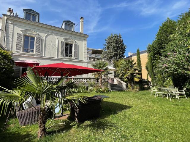 Versailles NOTRE DAME Maison 5 chambres 309.40m² Terrain 924m²
