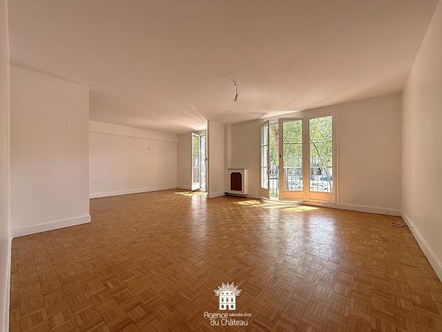 VERSAILLES AV DE PARIS PARC MADAME ELISABETH 5P 125m2 traversant Séjour Double 3 Ch au calme absolu