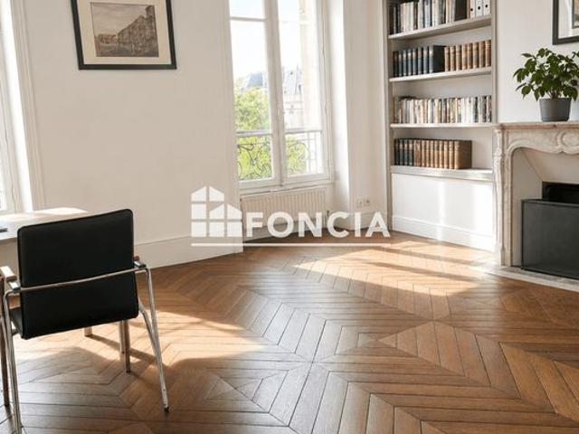 VERSAILLES Appartement de 114.69m2