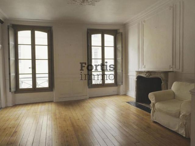 VERSAILLES Appartement 3/4 pièces au charme de l'ancien