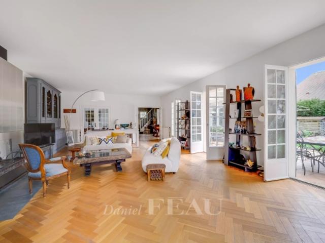 Versailles Glatigny Maison familiale 6 chambres avec jardin