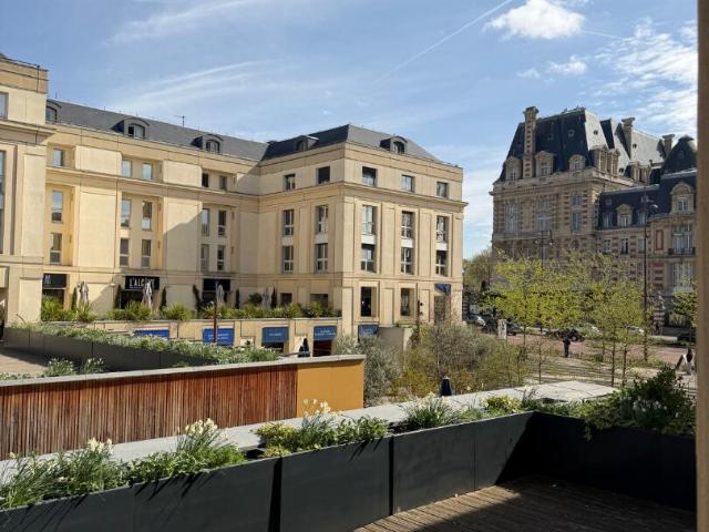 VERSAILLES LES HESPERIDES DES MANEGES