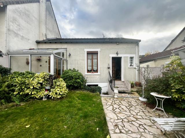 VERSAILLES PORCHEFONTAINE MAISON 107 M2