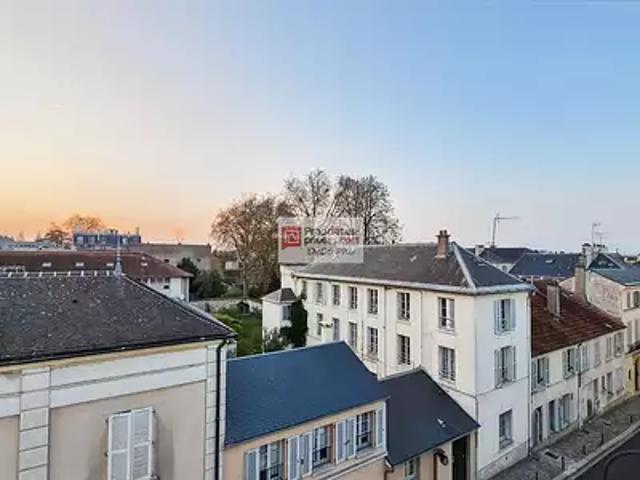 Versailles 78000 Achat / Vente appartement 3 pièces t3 au dernier étage cave