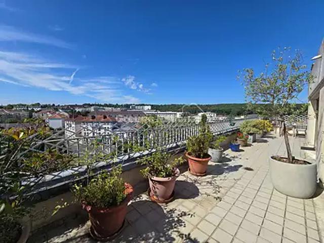 Versailles 78000 Achat / Vente appartement 4 pièces t4 au dernier étage terrasse