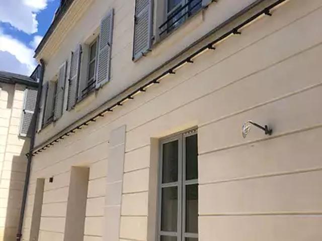 Versailles 78000 Location appartement 1 pièce t1 au dernier étage
