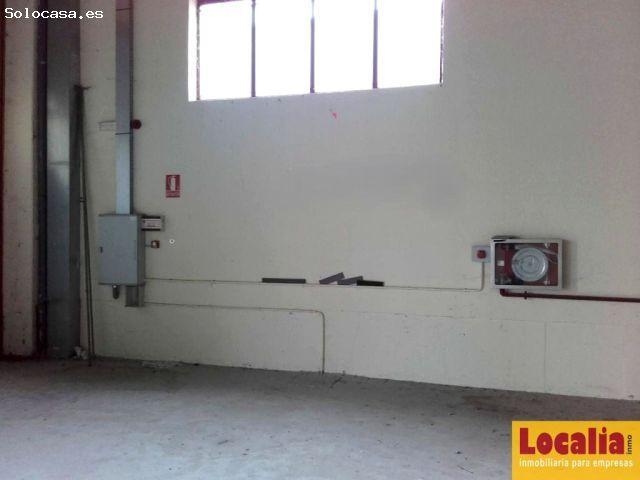 Vérsatil nave de 1000 m² en alquiler, Palencia