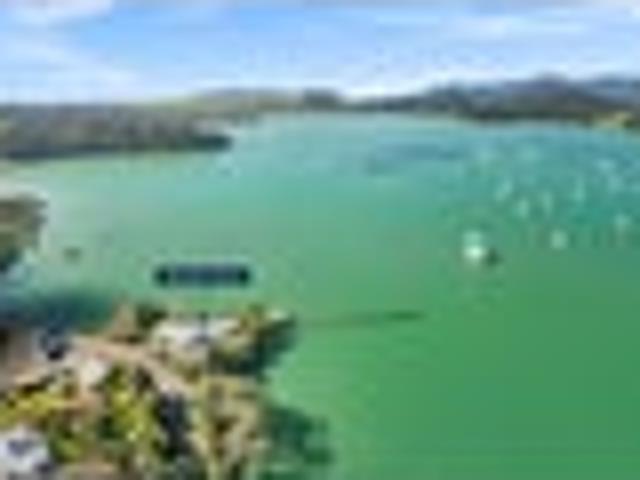 Versatile coastal investment Income & lifestyle