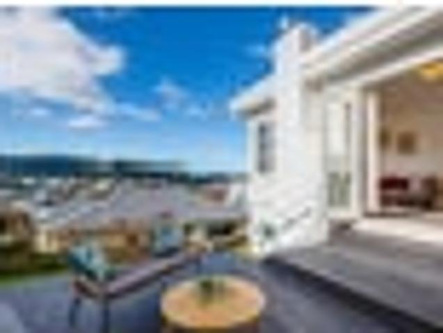 Versatile Home & Income Opportunity