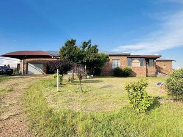 versatile smallholding with 3 dwelli.
