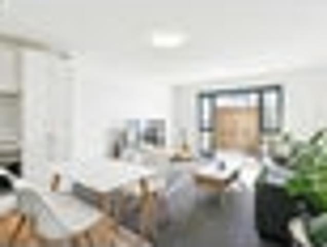 VERSATILE, VIBRANT MT VIC PAD