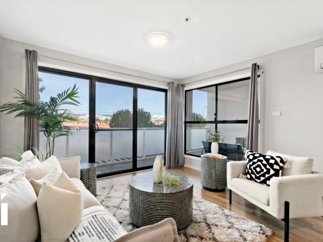 Versatility & Unbeatable Location at SQ1