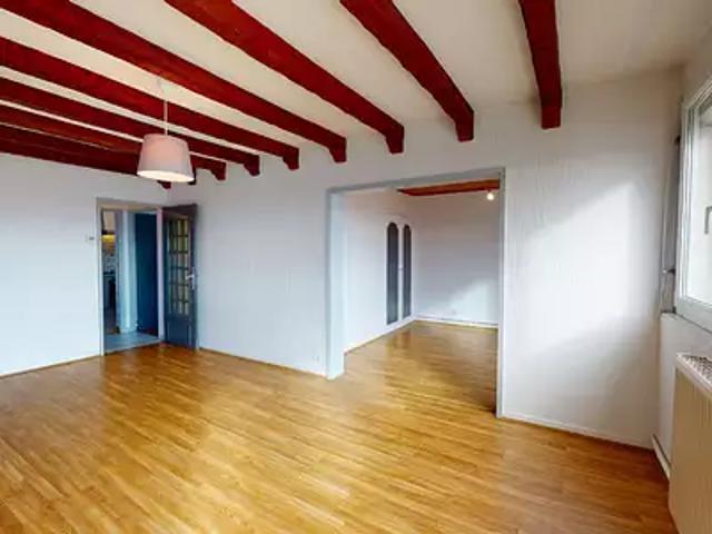 Vesoul 70000 Location appartement 4 pièces t4 au dernier étage cave