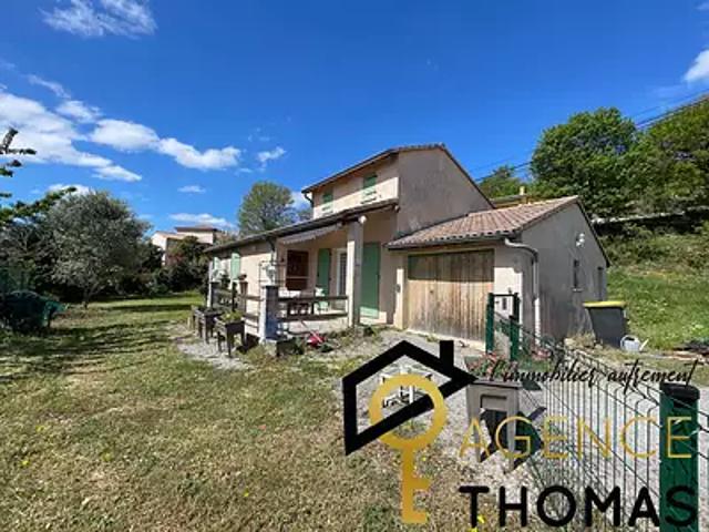 Vesseaux 07200 Achat / Vente maison 5 pièces t5 au dernier étage