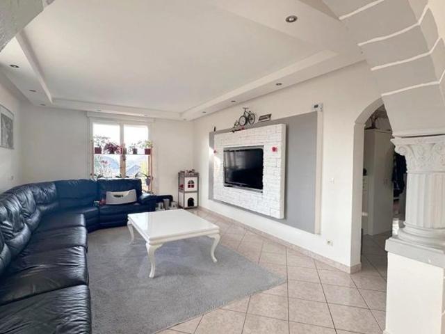 VETRAZ MONTHOUX APPARTEMENT 4 PIECES, A VENDRE