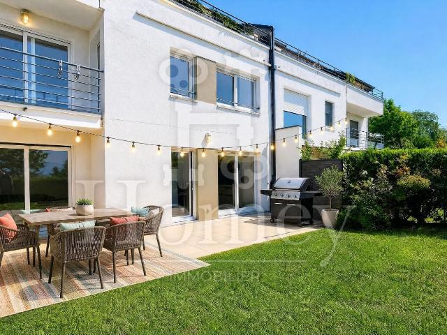 VÉTRAZ MONTHOUX Duplex d'Exception 122m2 60m2 d'Extérieurs Terrasse & Jardin Colline de Vétraz EXCLU