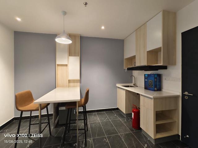 Vetro 11 Fully Furnished with washer machine