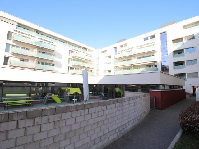 VEVEY STADTZENTRUM GERÄUMIGE, MODERNE WOHNUNG MIT 4,5 ZIMMERN