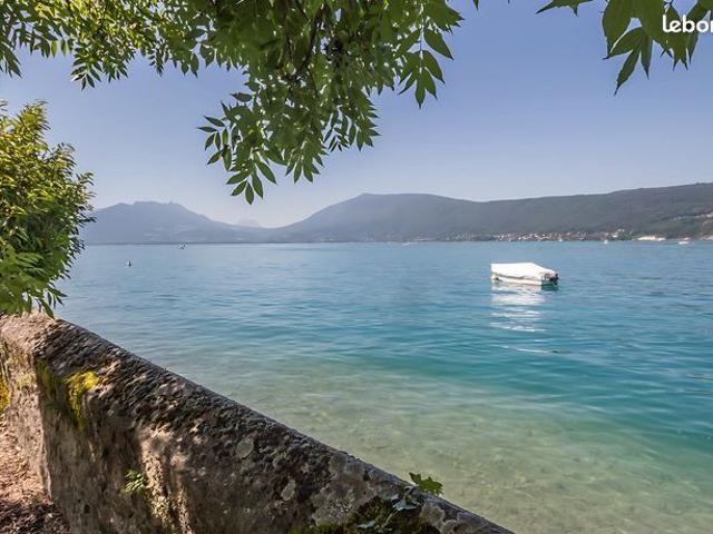 Veyrier du lac Appartement 8 pièces pieds dans l'eau