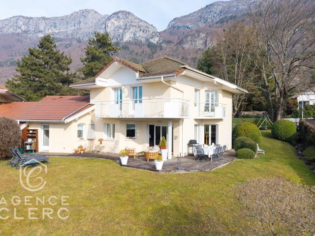 Veyrier du Lac, charmante maison vue lac