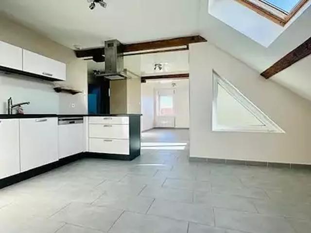 Vézelois 90400 Location appartement 5 pièces t5