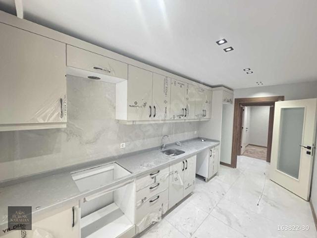 VİTRİN PARKTA AVCILARIN EN GÖZDE 2+1 SATILIK DAİRE