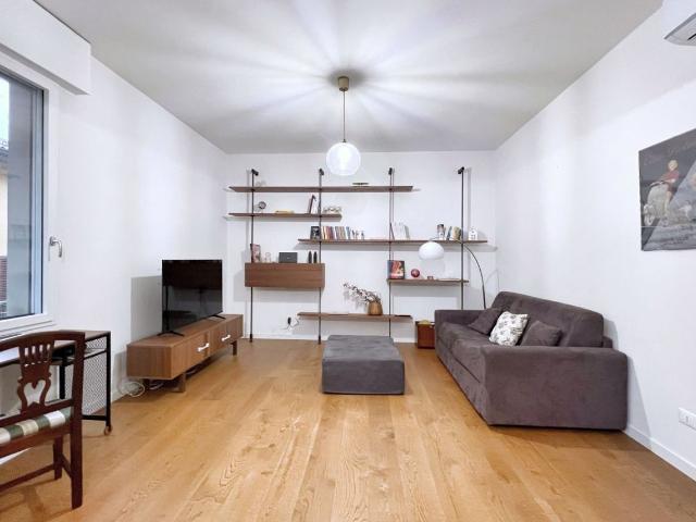 Vintage Style Apartment with Parking in Saragozza District, Bologna Amsterdam Apartments for Rent
