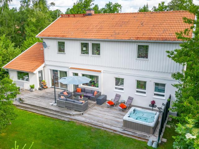 Vintervägen 2