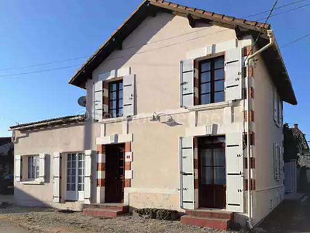 Vinax 17510 Achat / Vente maison 4 pièces t4 terrasse