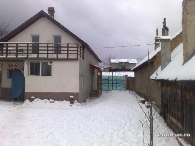 vind casa in zarnesti