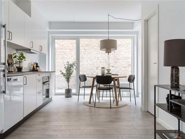 Vindegade, 72 m2, 2 værelser, 8.500 kr Odense C, Fyn