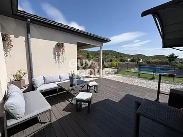 Vinezac 07110 Achat / Vente maison 3 pièces t3 au dernier étage piscine