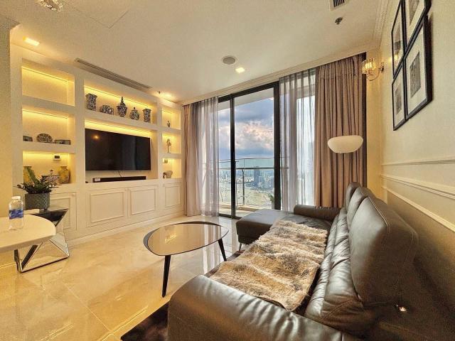 VINHOMES GOLDEN RIVER: CĂN HỘ 2PN SANG TRỌNG, NGẮM TRỌN SÔNG VÀ BITEXCO RỰC RỠ