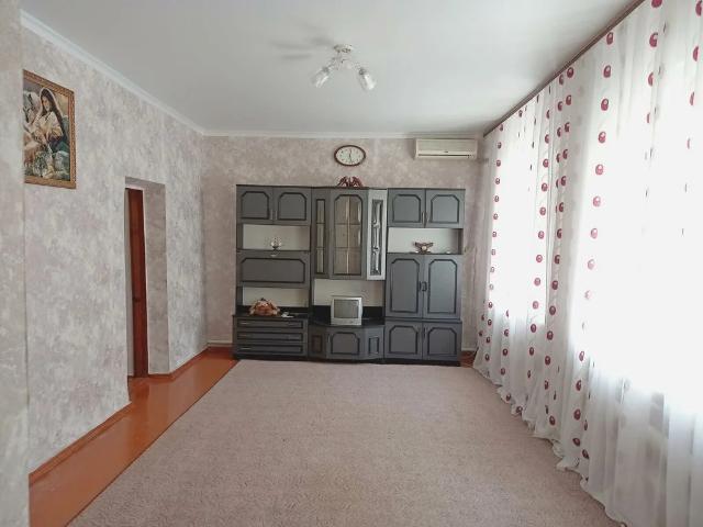 Виноградный п, Ленина ул,дом 13