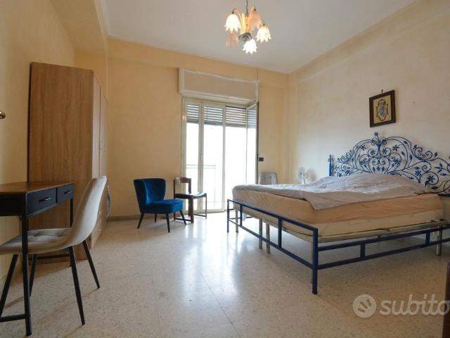 Via Campo delle Vettovaglie stanza arredata